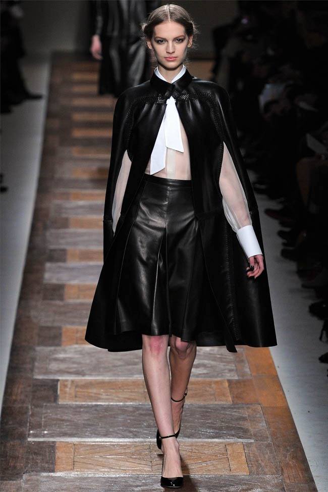 PARIS FASHION WEEK: VALENTINO FALL 2012