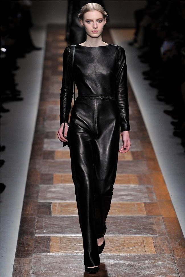 PARIS FASHION WEEK: VALENTINO FALL 2012