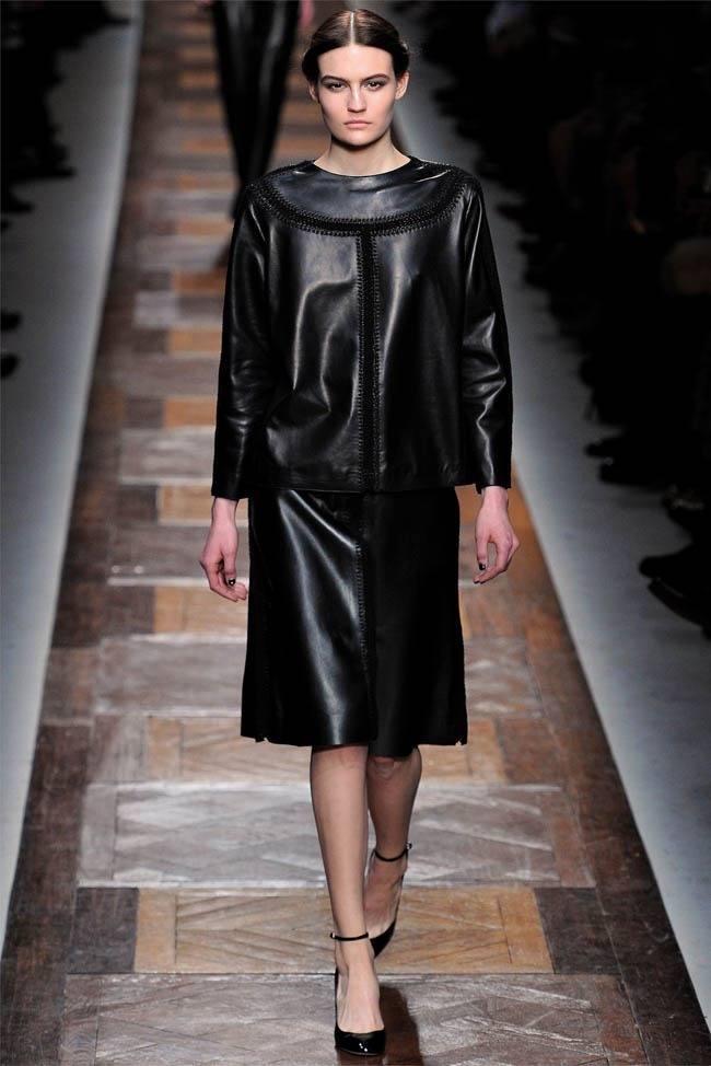 PARIS FASHION WEEK: VALENTINO FALL 2012