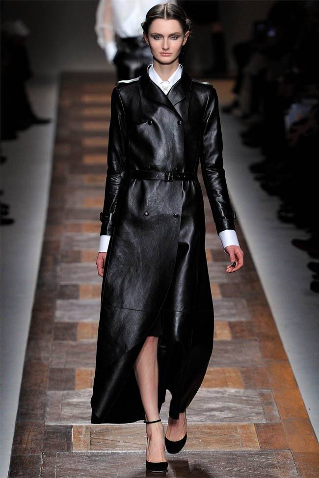 PARIS FASHION WEEK: VALENTINO FALL 2012