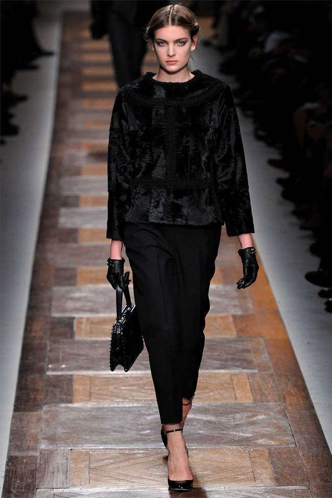 PARIS FASHION WEEK: VALENTINO FALL 2012