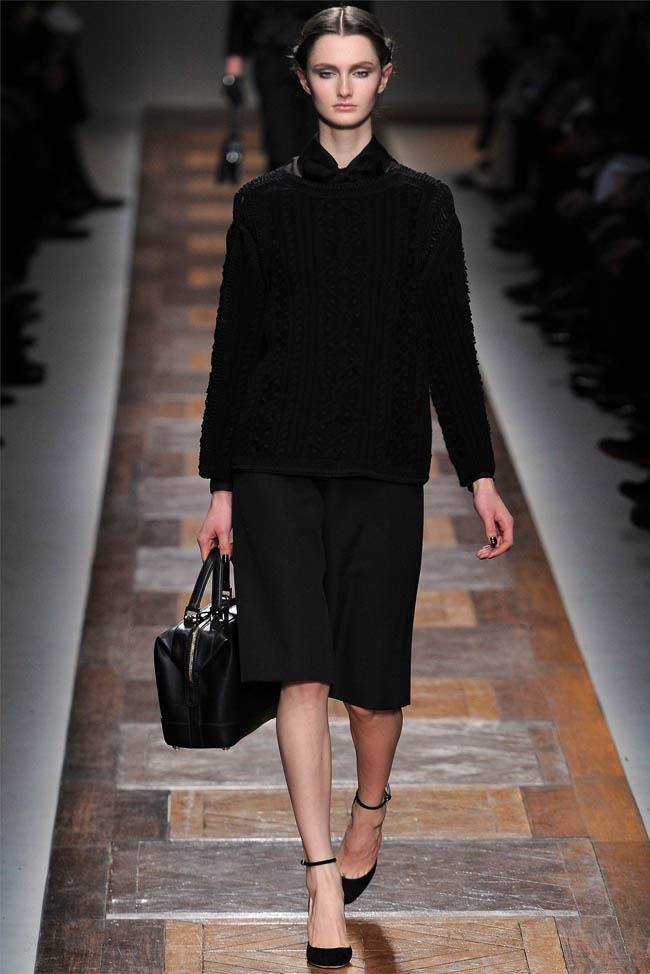 PARIS FASHION WEEK: VALENTINO FALL 2012