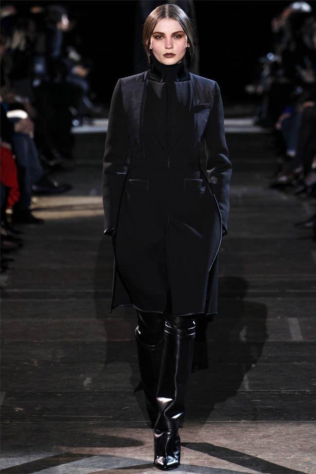 PARIS FASHION WEEK: GIVENCHY FALL 2012