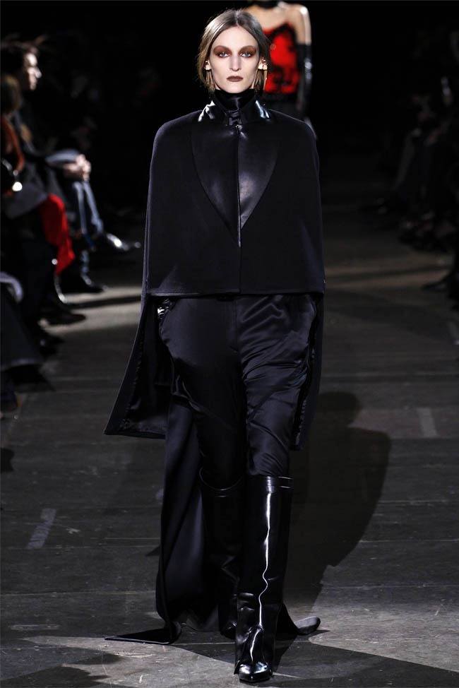 PARIS FASHION WEEK: GIVENCHY FALL 2012