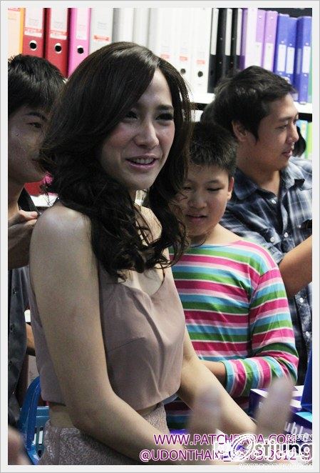 พี่อั้ม พัชราภา งาน UD Motor Show 2012 @ UDONTHANI