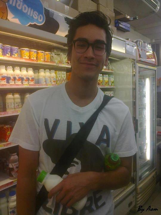 new pic แบรี่ มาแล้ว