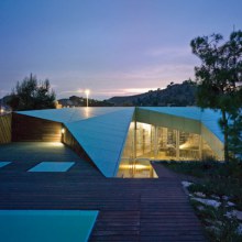 Sustainable House in Spain - unusual design in concrete, glass and timber