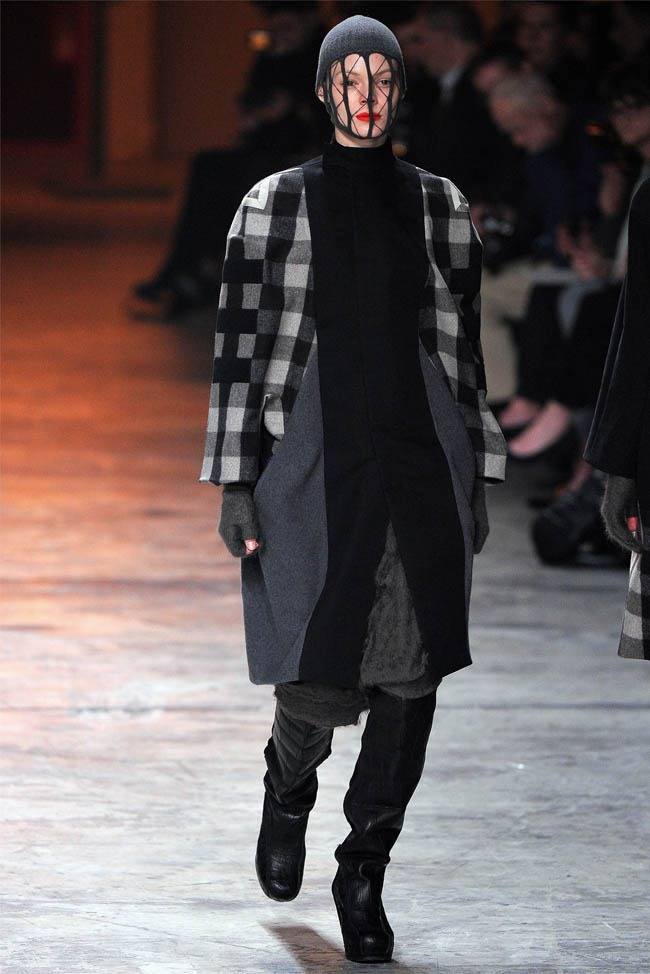 PARIS FASHION WEEK: RICK OWENS FALL 2012