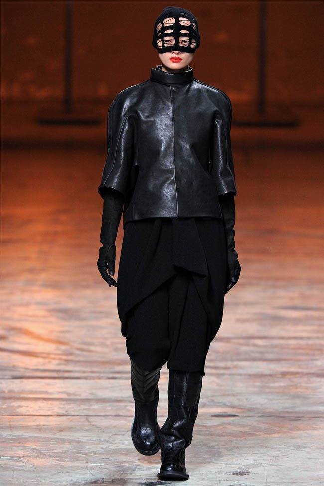 PARIS FASHION WEEK: RICK OWENS FALL 2012