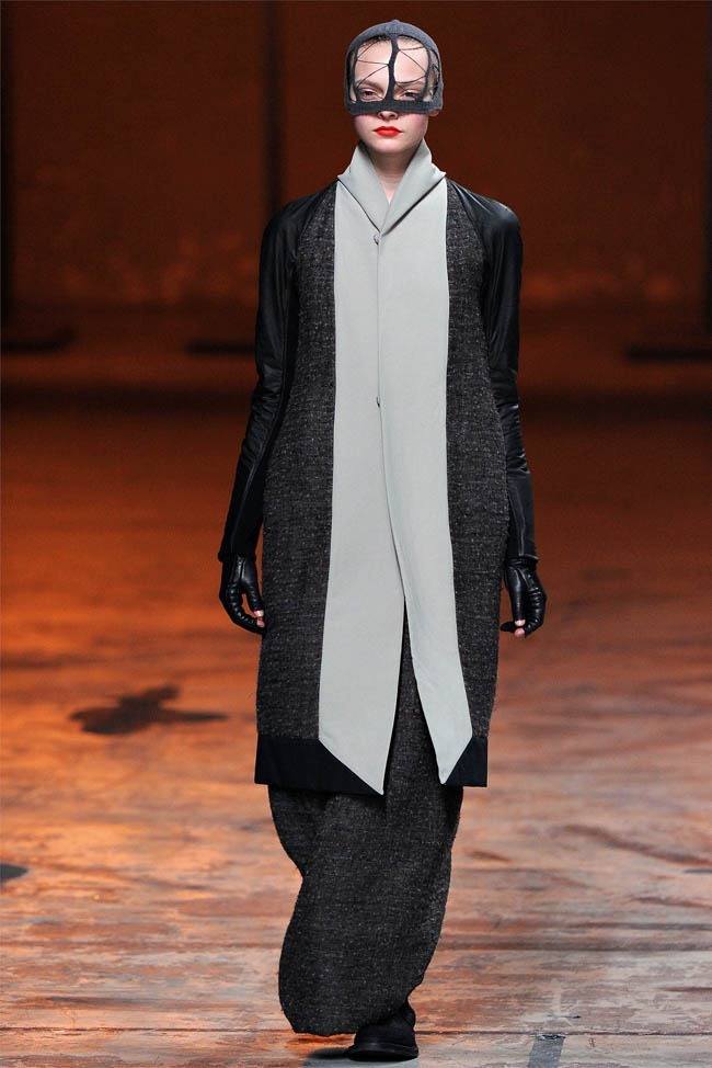 PARIS FASHION WEEK: RICK OWENS FALL 2012