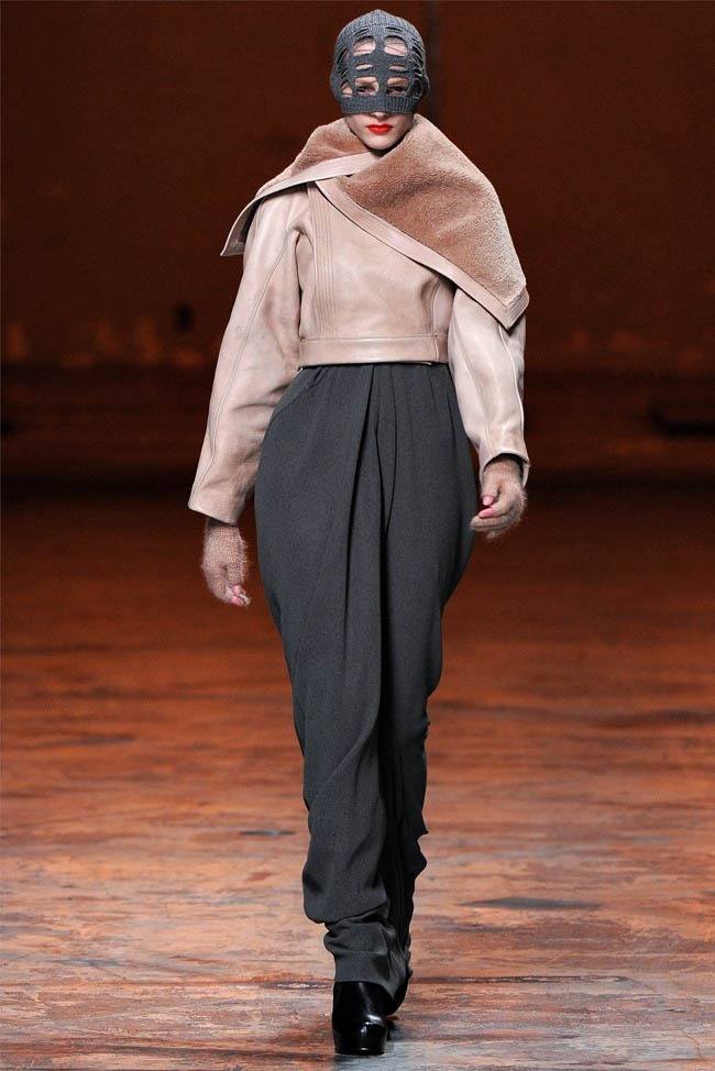 PARIS FASHION WEEK: RICK OWENS FALL 2012