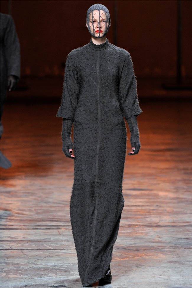 PARIS FASHION WEEK: RICK OWENS FALL 2012