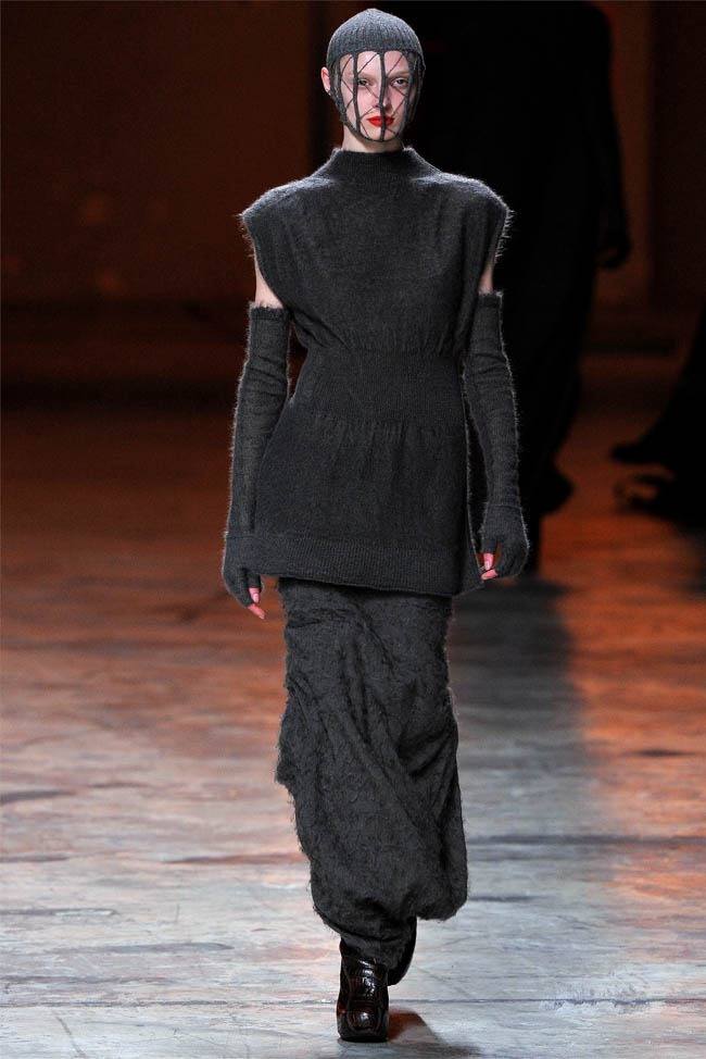 PARIS FASHION WEEK: RICK OWENS FALL 2012