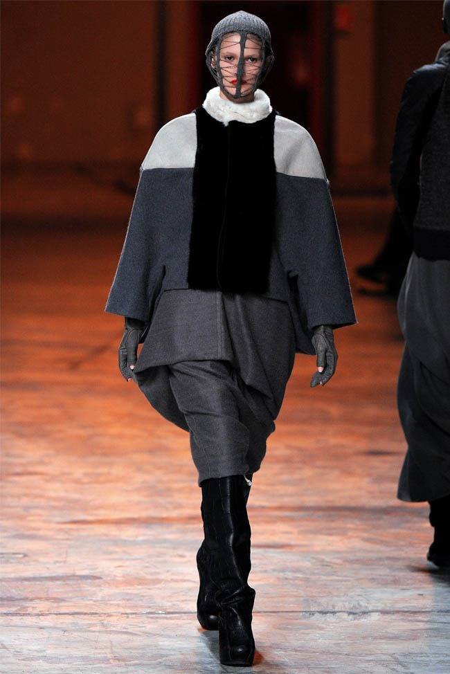 PARIS FASHION WEEK: RICK OWENS FALL 2012