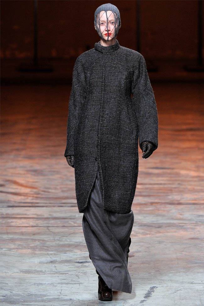 PARIS FASHION WEEK: RICK OWENS FALL 2012