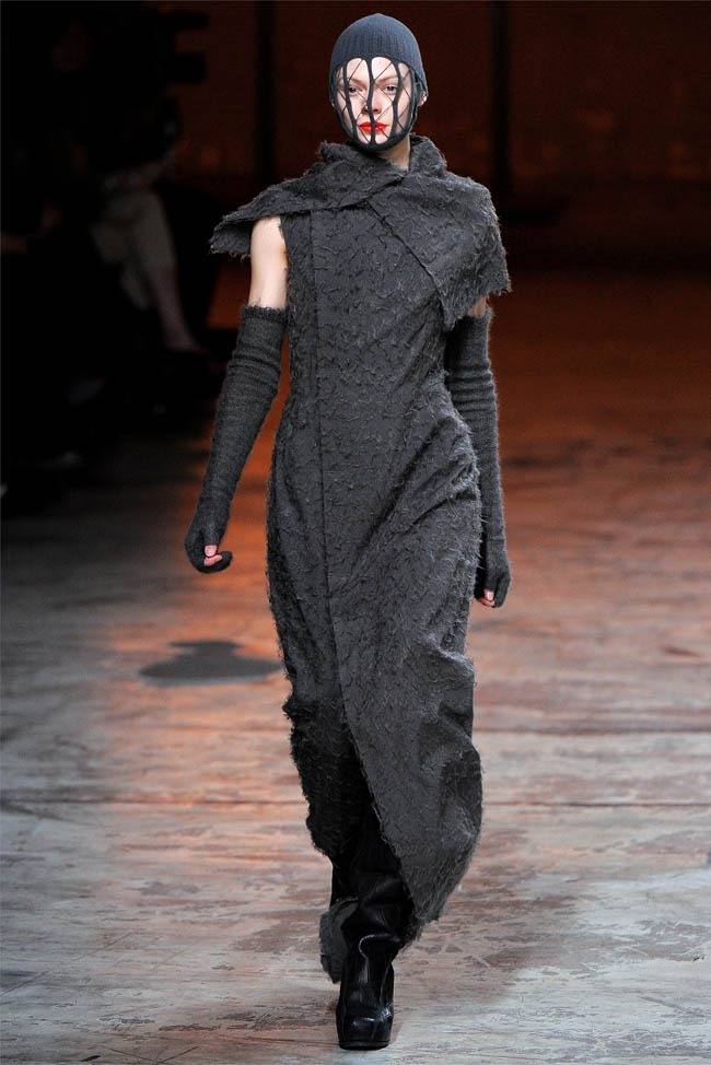 PARIS FASHION WEEK: RICK OWENS FALL 2012