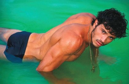 Maikel Castro for Revista Junior