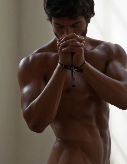 Maikel Castro for Revista Junior