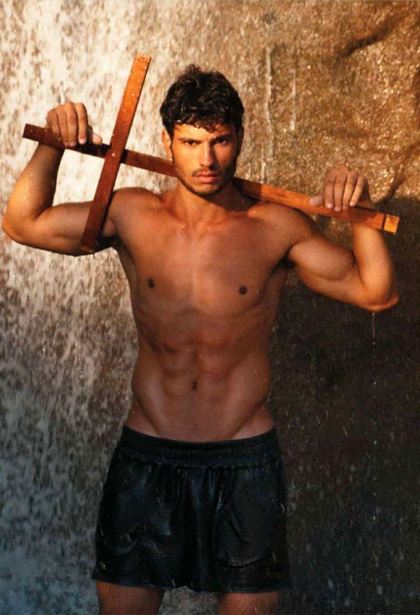 Maikel Castro for Revista Junior