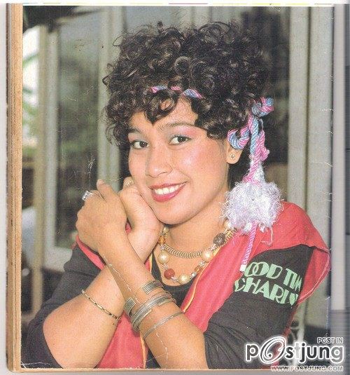 อำภา ภูษิต