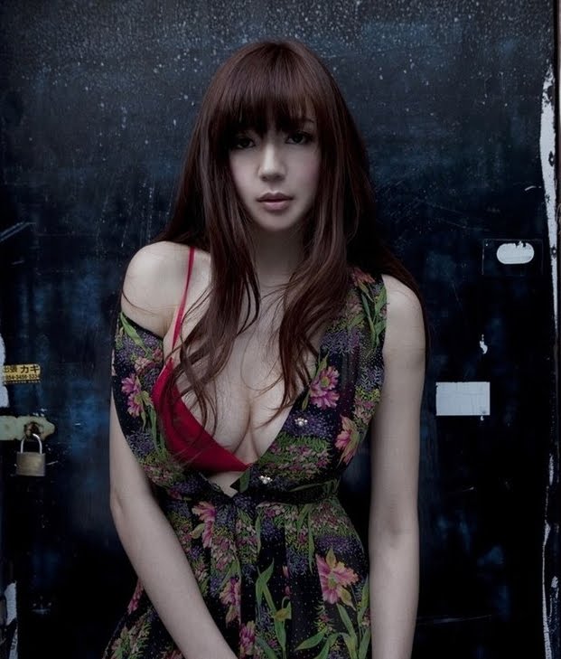 Cica Zhou หรือ โจวเหว่ยตง ( Zhou Wei Tong )