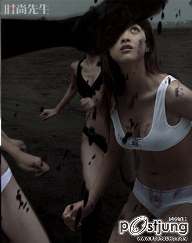 นักฟุตบอลหญิง (Female soccer player)