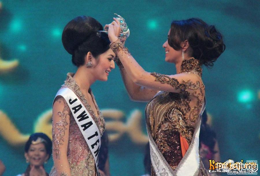 Top 5 Miss Universe 2012 *โพลที่ผมสร้างขึ้นมาเอง*