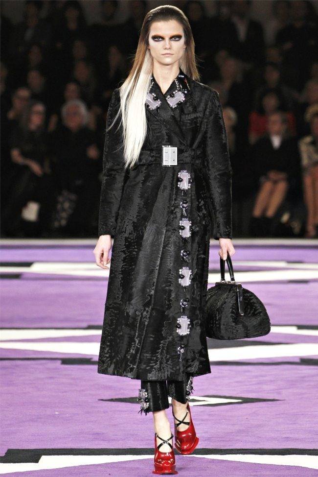 MILAN FASHION WEEK: PRADA FALL 2012