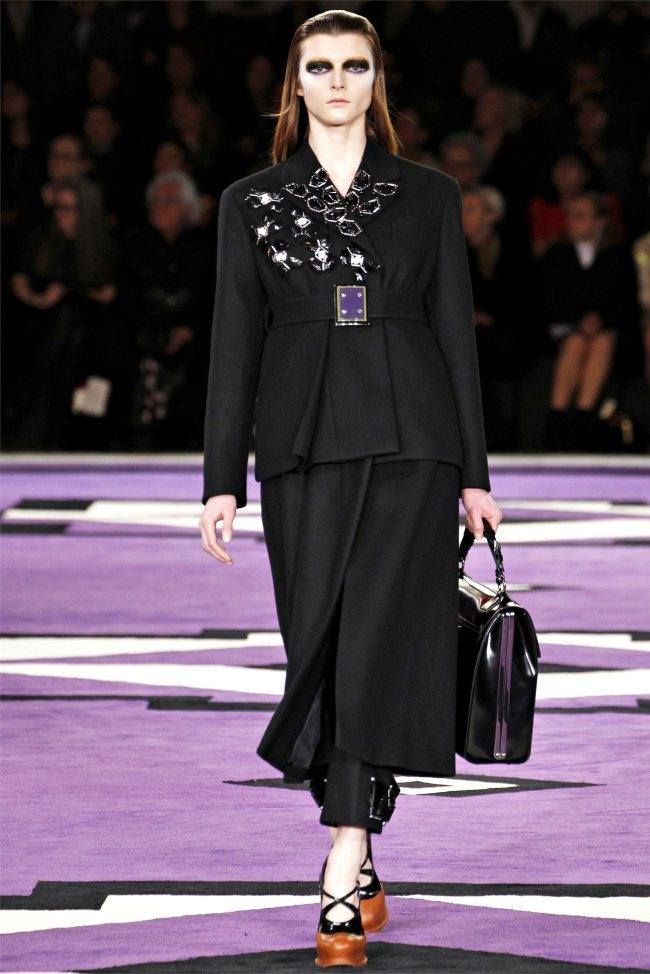 MILAN FASHION WEEK: PRADA FALL 2012