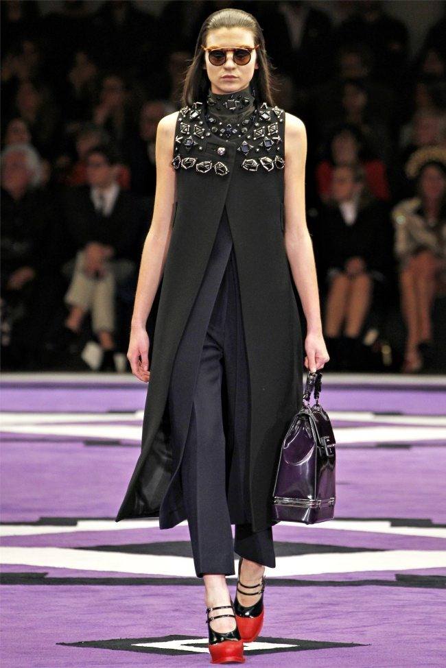 MILAN FASHION WEEK: PRADA FALL 2012