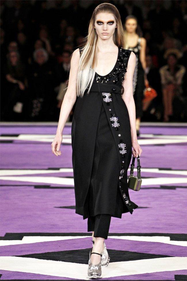 MILAN FASHION WEEK: PRADA FALL 2012