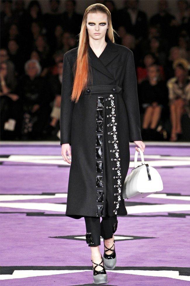 MILAN FASHION WEEK: PRADA FALL 2012