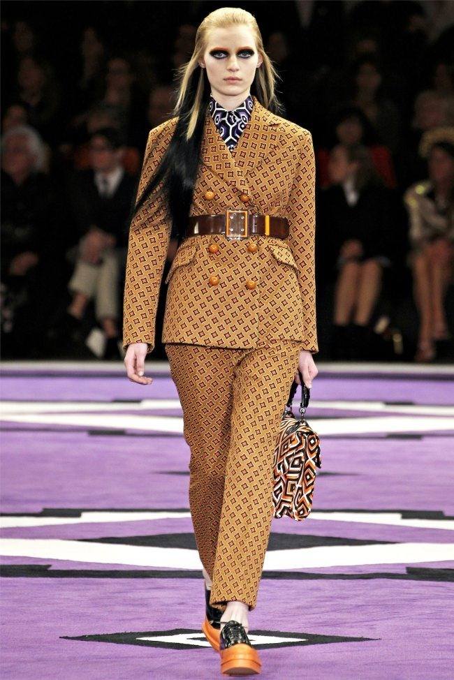 MILAN FASHION WEEK: PRADA FALL 2012