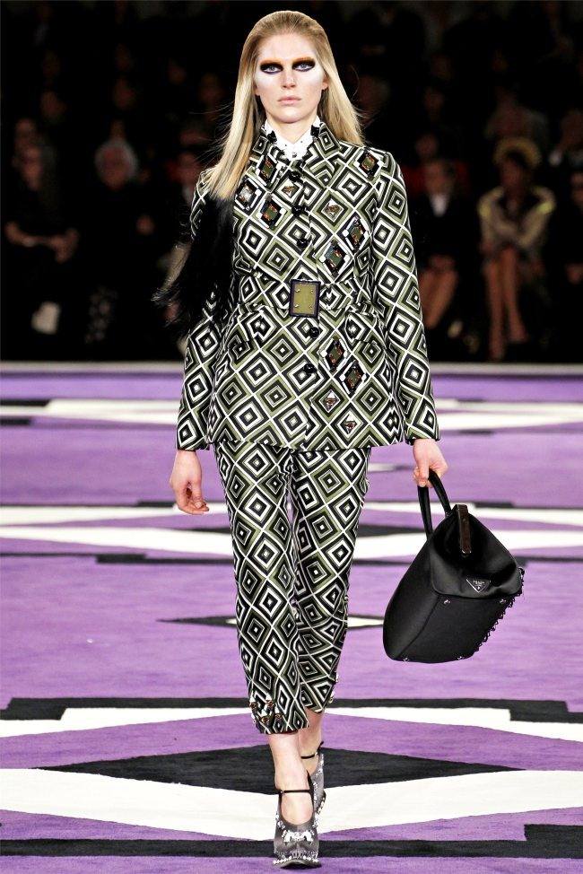 MILAN FASHION WEEK: PRADA FALL 2012