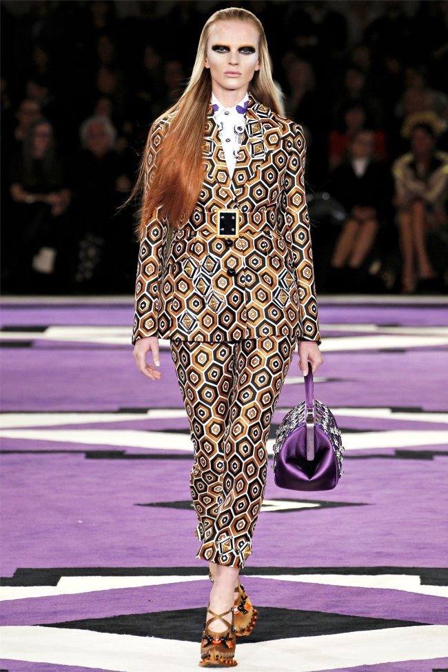 MILAN FASHION WEEK: PRADA FALL 2012