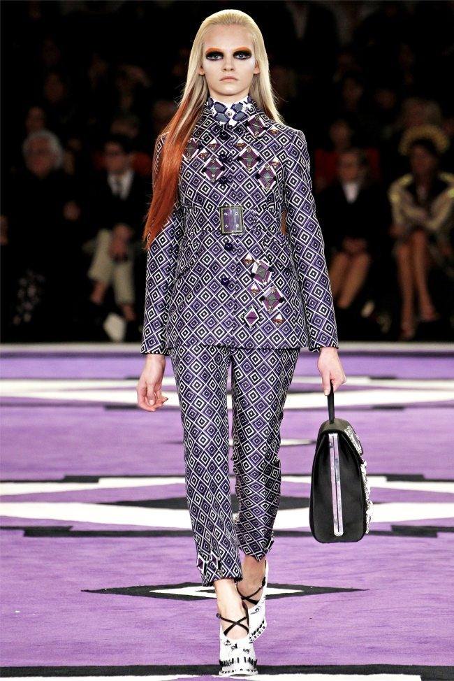 MILAN FASHION WEEK: PRADA FALL 2012