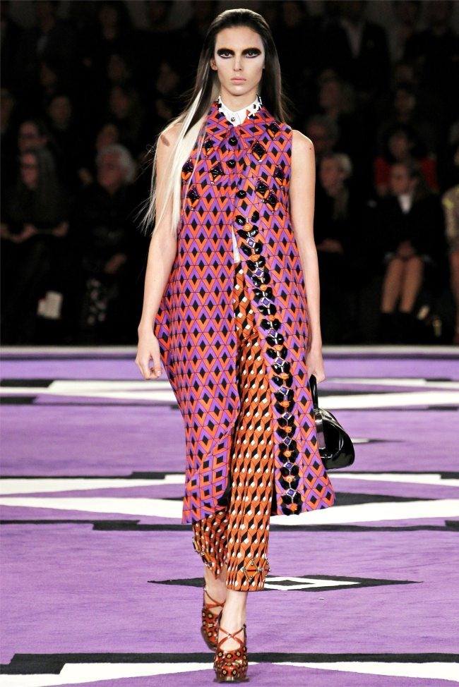 MILAN FASHION WEEK: PRADA FALL 2012