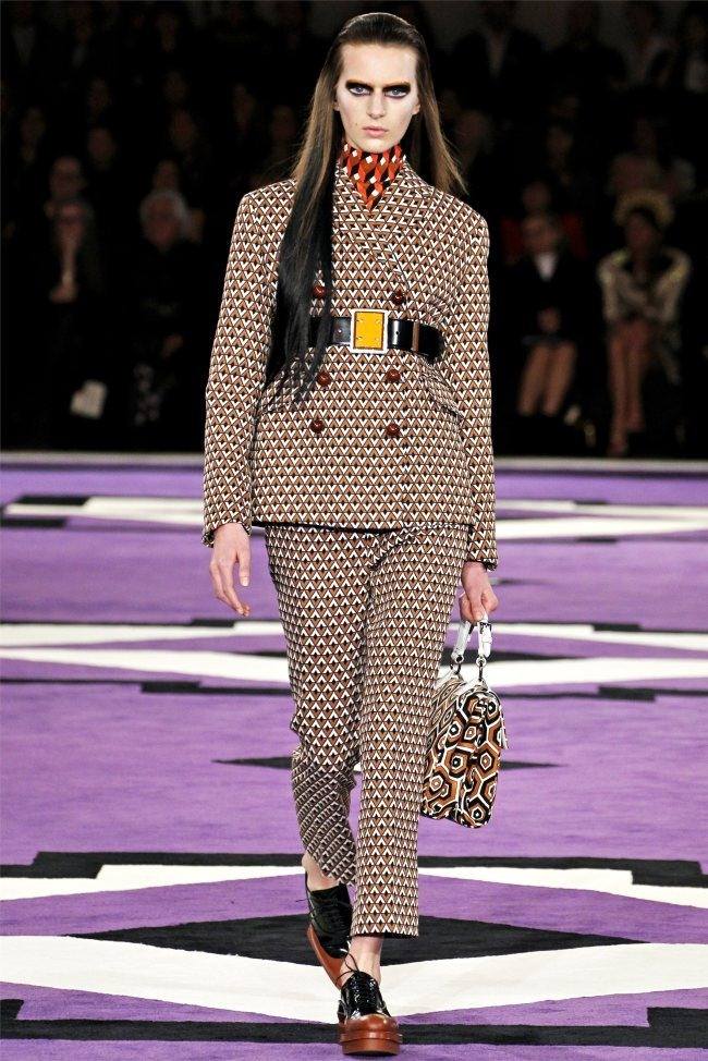 MILAN FASHION WEEK: PRADA FALL 2012