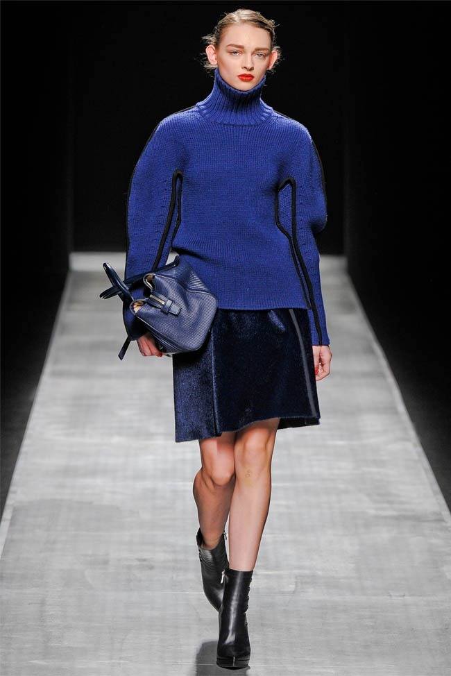 MILAN FASHION WEEK: SPORTMAX FALL 2012