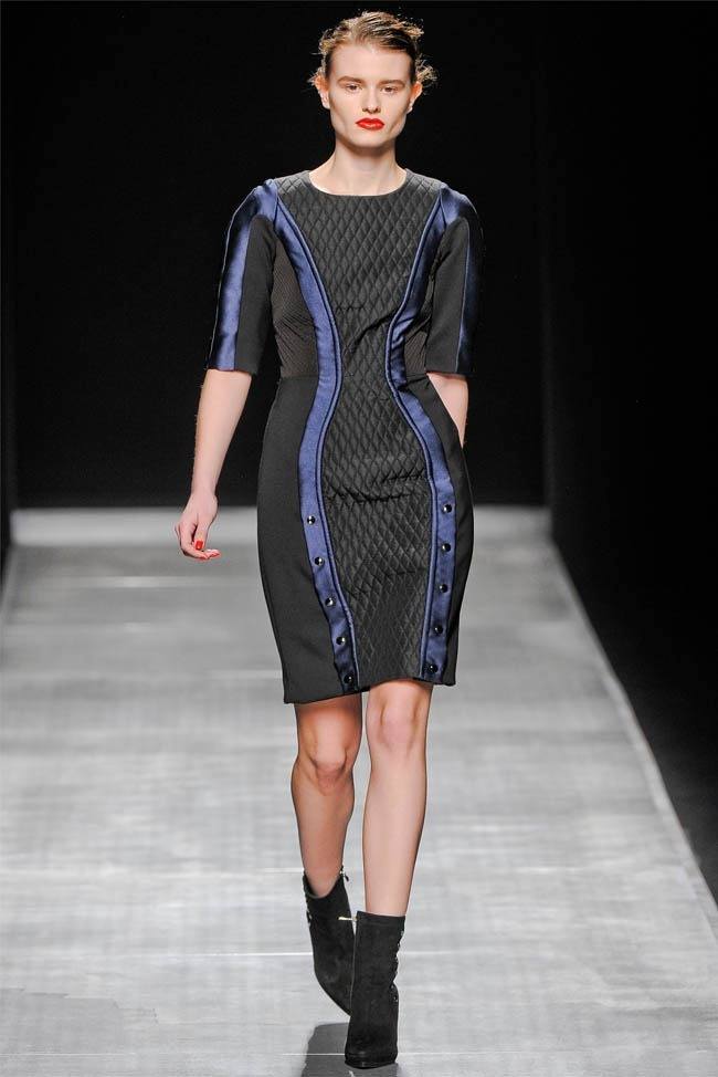 MILAN FASHION WEEK: SPORTMAX FALL 2012