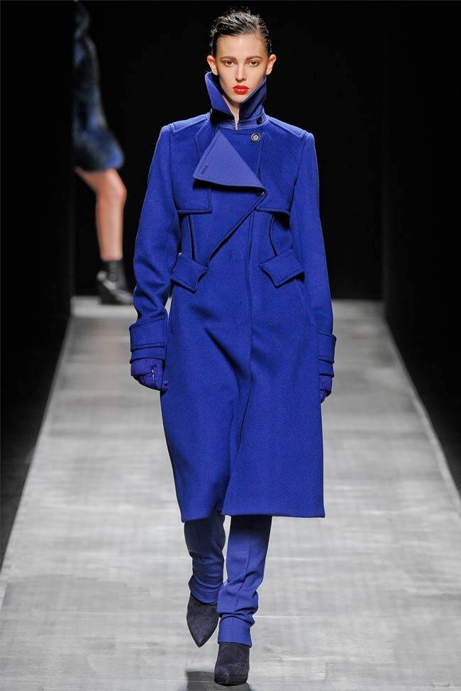 MILAN FASHION WEEK: SPORTMAX FALL 2012