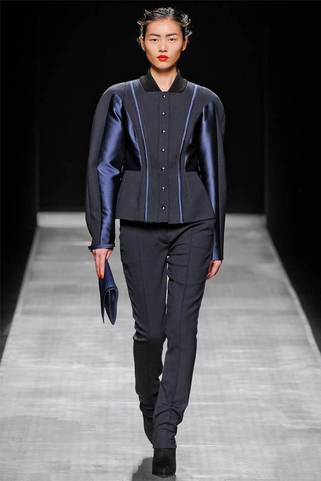 MILAN FASHION WEEK: SPORTMAX FALL 2012