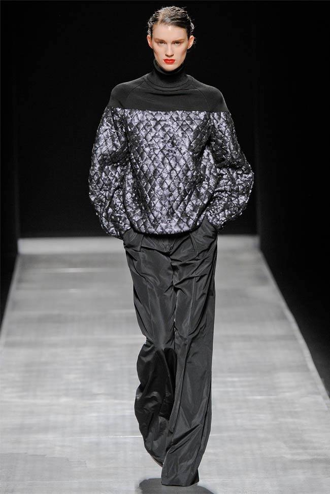 MILAN FASHION WEEK: SPORTMAX FALL 2012