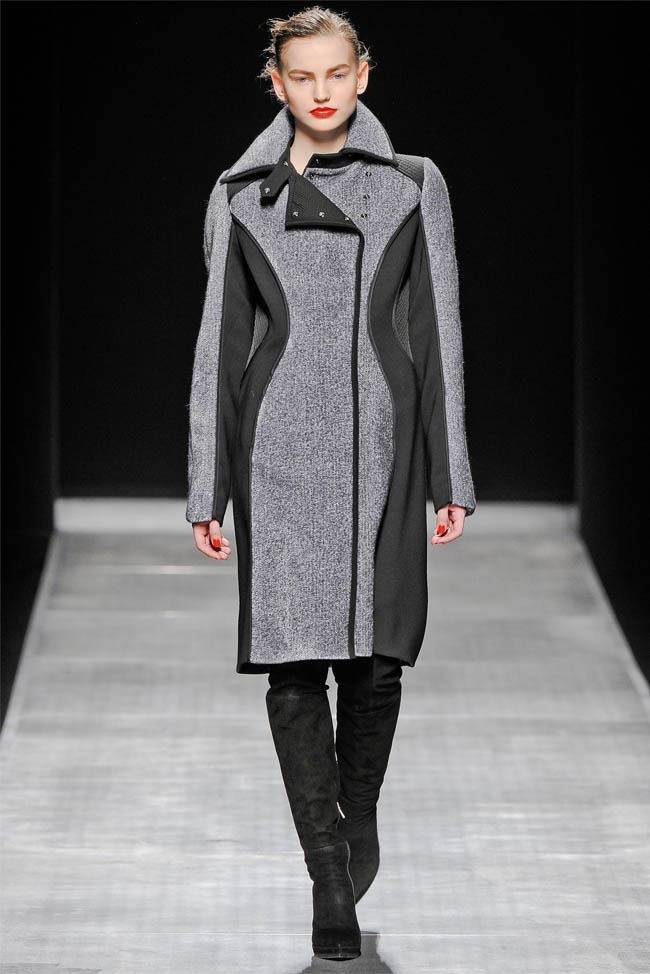 MILAN FASHION WEEK: SPORTMAX FALL 2012