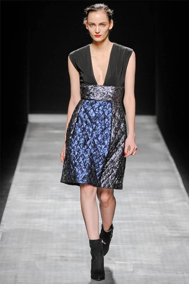 MILAN FASHION WEEK: SPORTMAX FALL 2012