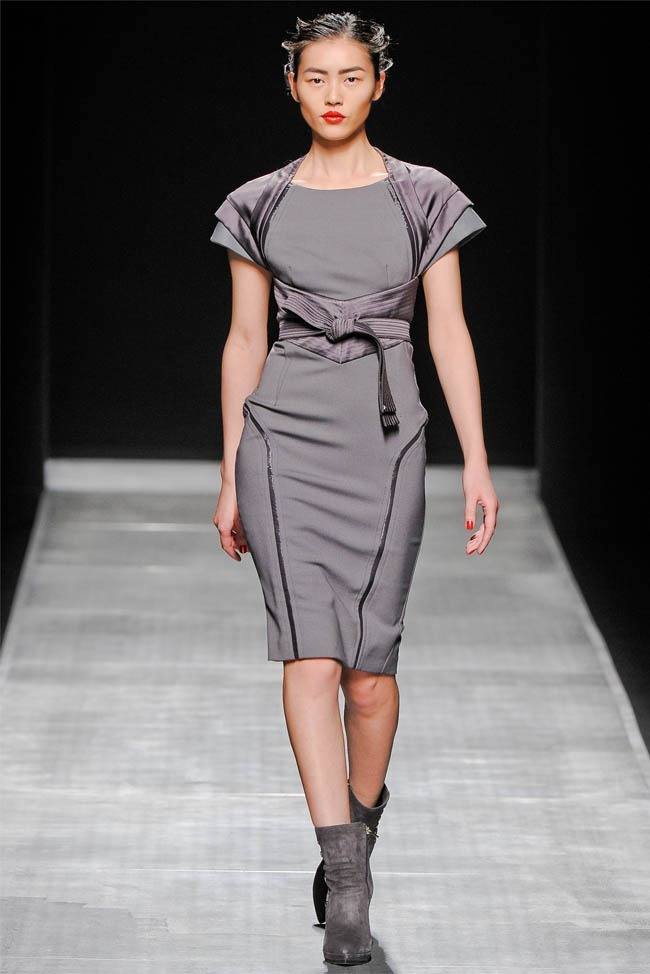 MILAN FASHION WEEK: SPORTMAX FALL 2012