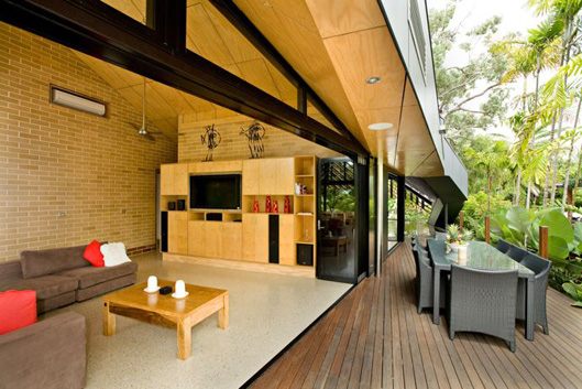 Modern Contemporary Home in Australia by Wright Architects