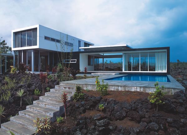 Hawaiian House built on lavaflow from nearby active volcano!