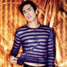 โฉมแรก ณเดช ซัมเมอร์-ฉ่ำน้ำ.. GLOW Magazine