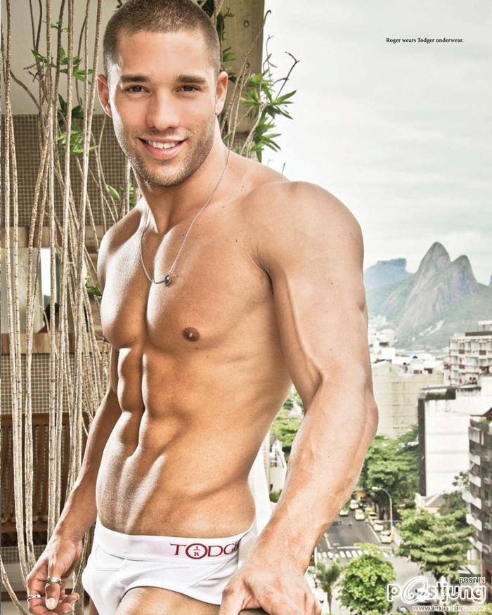 Roger Monssores @ DNA Magazine #147